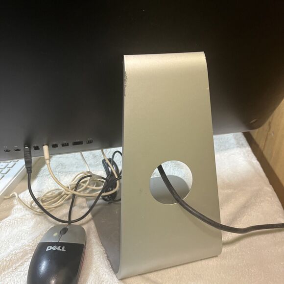 Apple iMac 20-inch Intel Core 2 Duo 300 GB Hard Drive 4GB Ram 2009 - Picture 10 of 10